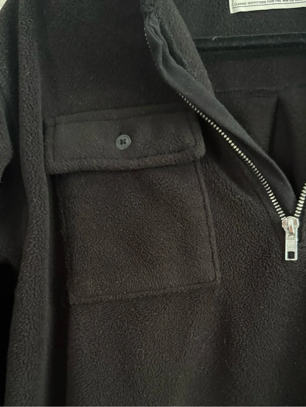GAP Boys Black Fleece Jacket with Zipper Front Pockets Outdoor Lifestyle